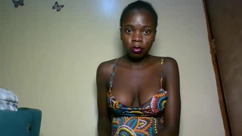 Snapshot of cutie_plush chatting on 05/15/26, 06:59 cutieplush online show from 05/15/26, 06:59
