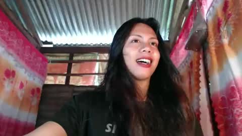 Snapshot of cutie_rona chatting on 12/15/25, 06:06 cutie_rona online show from 12/15/25, 06:06