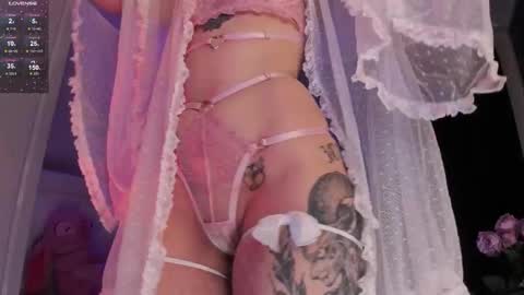 Kira online show from 12/16/25, 03:55