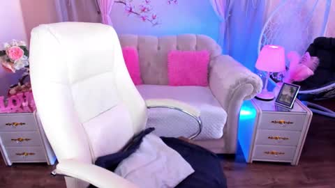 Alice online show from 03/04/25, 01:59