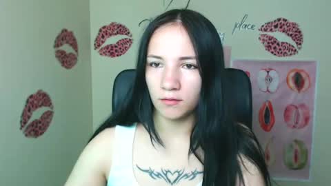 Snapshot of cutielady_ chatting on 06/29/26, 05:57 Emma online show from 06/29/26, 05:57