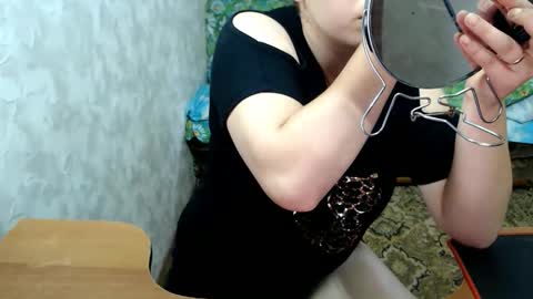 Snapshot of cutiemarine chatting on 05/15/26, 09:38 cutiemarine online show from 05/15/26, 09:38