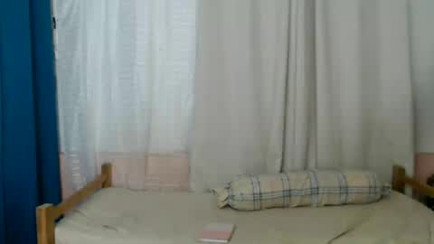 Snapshot of cutiepie3049 chatting on 07/01/26, 01:45 Myra online show from 07/01/26, 01:45