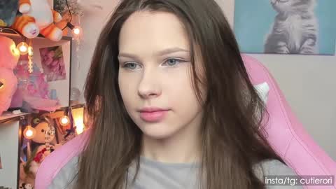 Rori  Instagram cutierori  online show from 01/29/25, 05:19