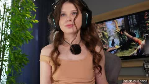 Rori  Instagram cutierori  online show from 03/02/26, 03:09