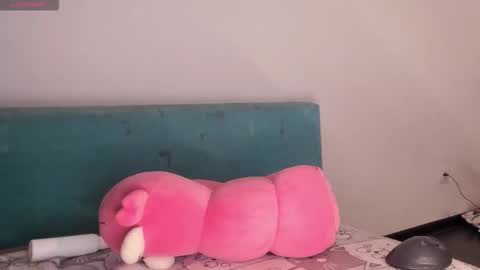 Snapshot of cutiesue chatting on 01/17/26, 01:43 CutieSue online show from 01/17/26, 01:43