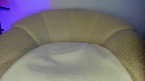 Snapshot of cutte_hanna18 chatting on 11/01/25, 12:51 Hannah online show from 11/01/25, 12:51