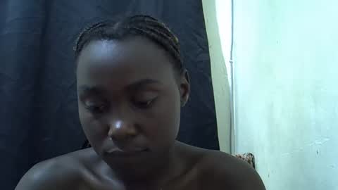 Snapshot of cuttey_slim22 chatting on 05/28/26, 07:44 cuttey_slim22 online show from 05/28/26, 07:44