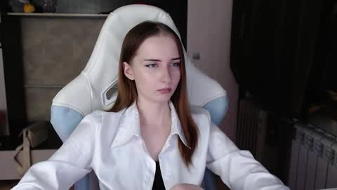 Cutti Crystal online show from 02/19/26, 04:14