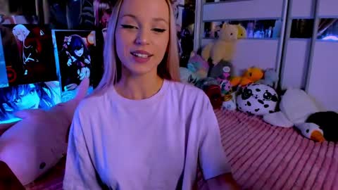 Snapshot of cuttie_ponyy chatting on 01/03/25, 09:47 Nora online show from 01/03/25, 09:47