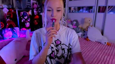 Nora online show from 12/19/25, 09:33