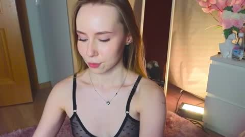 Snapshot of cuute_angell chatting on 12/05/24, 08:00 Virginia See you on Sunday online show from 12/05/24, 08:00