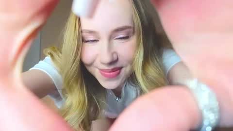 Snapshot of cuute_angell chatting on 12/11/24, 04:53 Virginia See you on Sunday online show from 12/11/24, 04:53