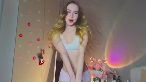 Snapshot of cuute_angell chatting on 12/28/24, 04:52 Virginia See you on Sunday online show from 12/28/24, 04:52