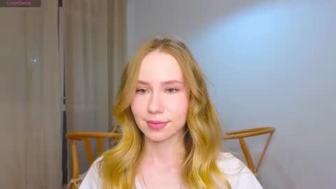 Snapshot of cuute_angell chatting on 01/05/25, 04:48 Virginia See you on Sunday online show from 01/05/25, 04:48