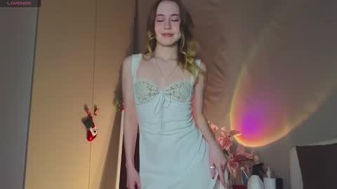 Snapshot of cuute_angell chatting on 01/31/25, 04:48 Virginia See you on Sunday online show from 01/31/25, 04:48