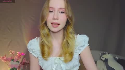 Snapshot of cuute_angell chatting on 02/13/25, 05:01 Virginia See you on Sunday online show from 02/13/25, 05:01