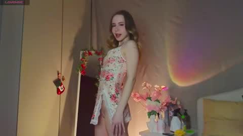 Snapshot of cuute_angell chatting on 02/23/25, 04:57 Virginia See you on Sunday online show from 02/23/25, 04:57
