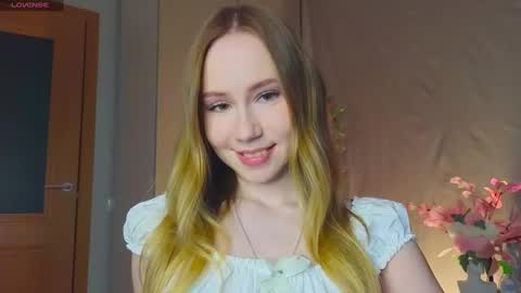 Snapshot of cuute_angell chatting on 03/11/25, 05:02 Virginia See you on Sunday online show from 03/11/25, 05:02