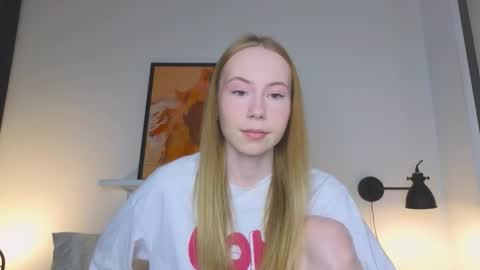 Snapshot of cuute_angell chatting on 09/23/25, 05:16 Virginia See you on Sunday online show from 09/23/25, 05:16