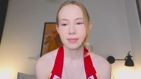 Snapshot of cuute_angell chatting on 10/03/25, 05:10 Virginia See you on Sunday online show from 10/03/25, 05:10