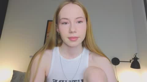Snapshot of cuute_angell chatting on 10/07/25, 05:10 Virginia See you on Sunday online show from 10/07/25, 05:10