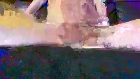 Snapshot of cwaddle chatting on 12/25/24, 05:05 cwaddle online show from 12/25/24, 05:05