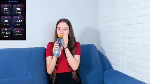 Snapshot of cwendenmon chatting on 11/08/25, 06:40 Ashly online show from 11/08/25, 06:40