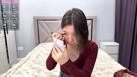 Snapshot of cwenecollins chatting on 01/15/26, 06:40 Akemi online show from 01/15/26, 06:40