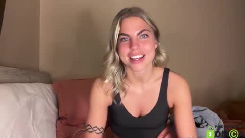 Snapshot of cxbraj chatting on 11/11/25, 04:34 cxbraj online show from 11/11/25, 04:34