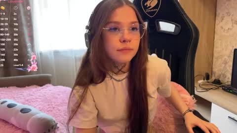 cyber_shawty online show from 04/22/26, 12:50