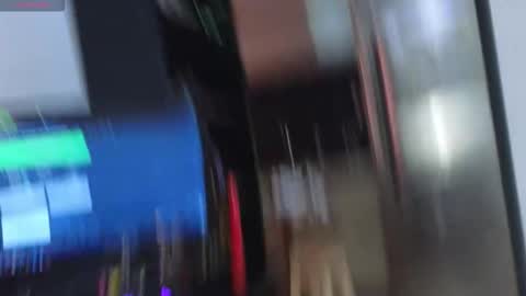 Lu online show from 12/14/25, 01:16