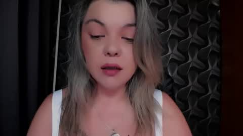 Snapshot of cyberdomme chatting on 07/11/26, 10:44 Full time mean bitch. online show from 07/11/26, 10:44