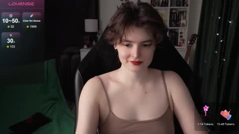 Snapshot of cybersamuraii chatting on 11/17/25, 08:25 Helen Blossom online show from 11/17/25, 08:25