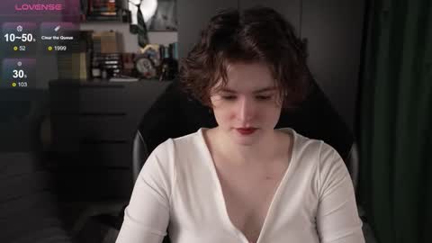 Helen Blossom online show from 03/29/26, 01:33