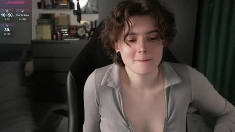 Helen Blossom online show from 04/16/26, 09:39