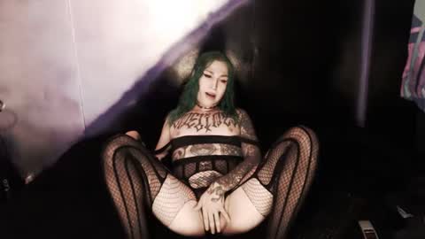 Nikki online show from 03/06/25, 11:09