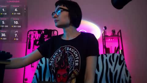 Lily Goddess online show from 12/03/25, 02:30