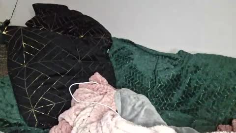 Cyndee Winter online show from 03/02/25, 05:04