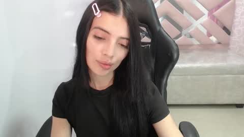 Snapshot of cynthia_ch chatting on 11/09/25, 11:52 CINTIA ARAUJO online show from 11/09/25, 11:52