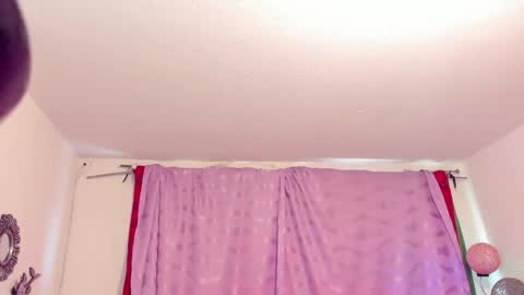 Snapshot of cynthiawatson_ chatting on 12/05/25, 02:25 Cynthia online show from 12/05/25, 02:25