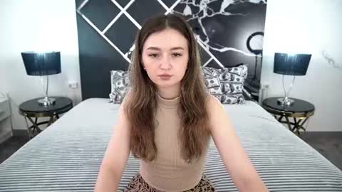 Snapshot of cyrenaluxe chatting on 07/15/26, 05:56 Cyrena online show from 07/15/26, 05:56