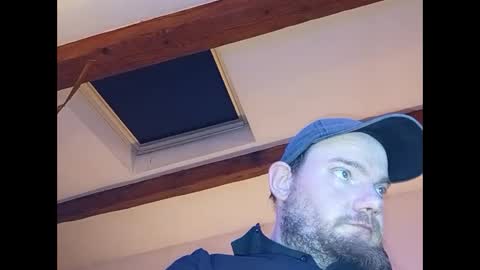 Snapshot of cyrilhot11200 chatting on 01/03/25, 06:11 cyrilhot11200 online show from 01/03/25, 06:11