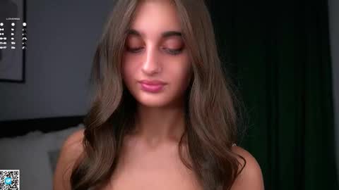 Isabella online show from 11/29/25, 01:08