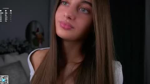 Isabella online show from 12/15/25, 01:10