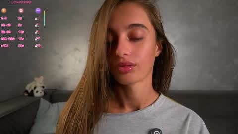 Isabella online show from 05/09/26, 01:33