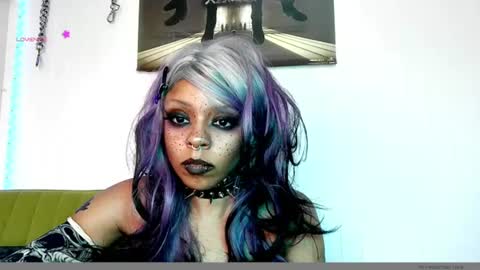 nerdyhotgoth online show from 06/18/26, 10:47