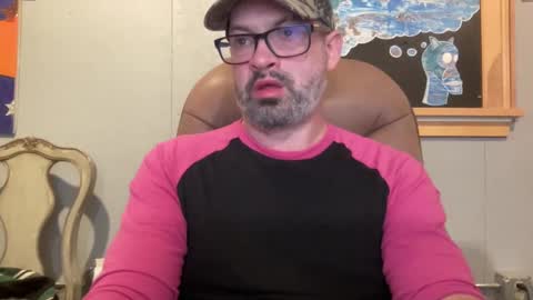 Snapshot of d4ddy858 chatting on 11/16/25, 03:01 d4ddy858 online show from 11/16/25, 03:01