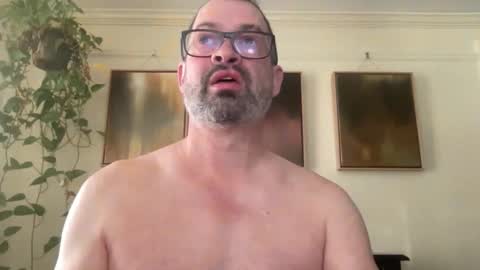 Snapshot of d4ddy858 chatting on 11/19/25, 01:33 d4ddy858 online show from 11/19/25, 01:33