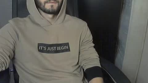 Snapshot of d_____________k chatting on 11/02/25, 09:44 Dolce online show from 11/02/25, 09:44